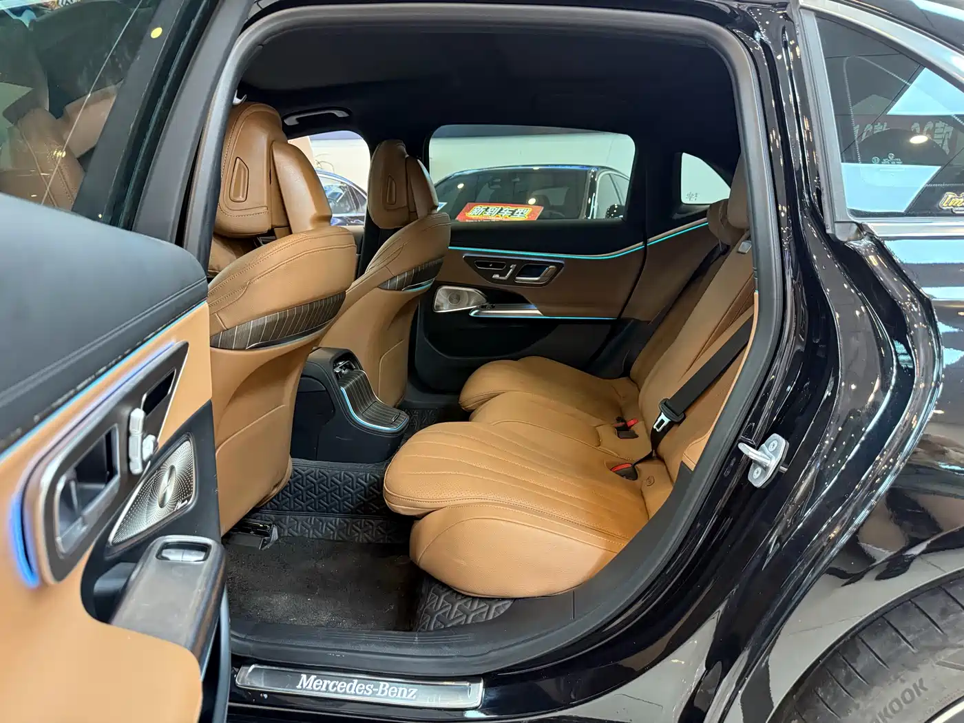 Mercedes-Benz E-Class 2024 Model E 300 L Luxury фото 11