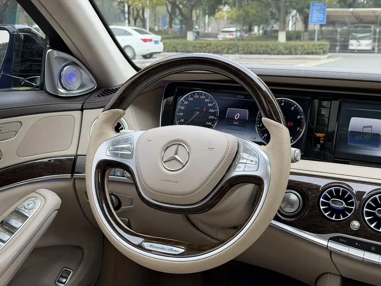 Mercedes-Benz S-Class 2016 S 320 L Luxury фото 6