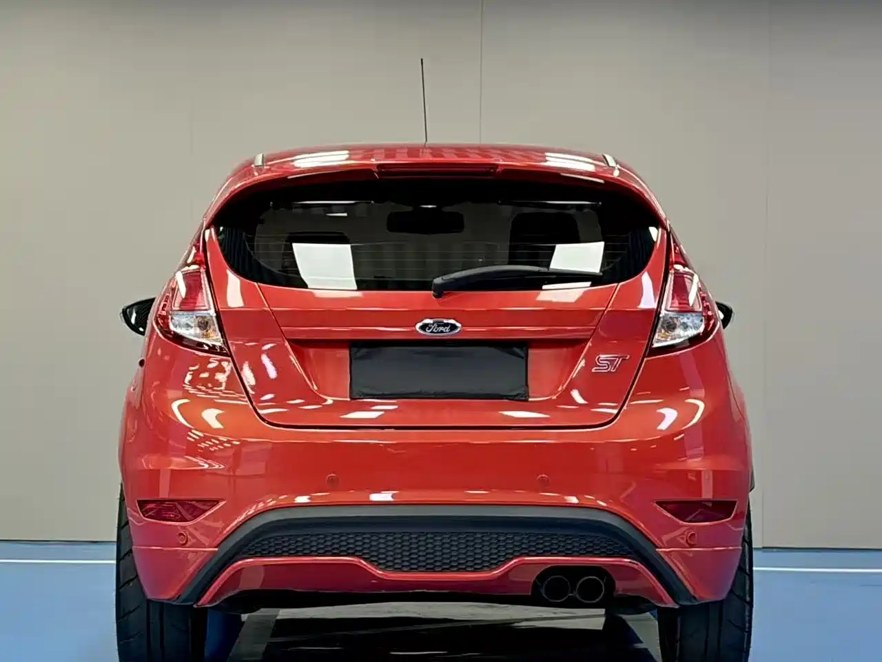 Ford Fiesta (Import) 2013 1.6T ST фото 6