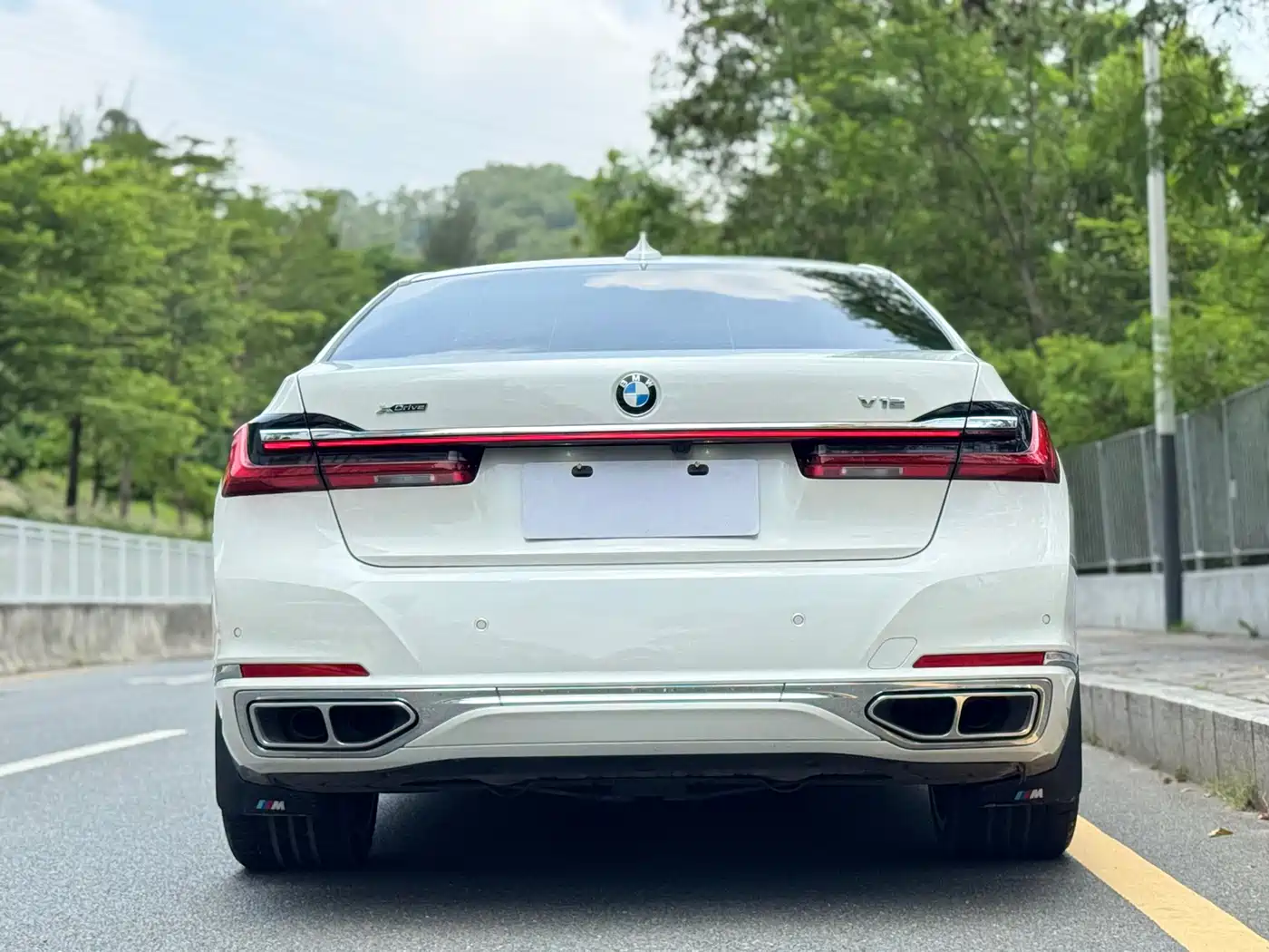 BMW 7 Series 2019 Facelift M760Li xDrive V12 Luxury Package фото 6