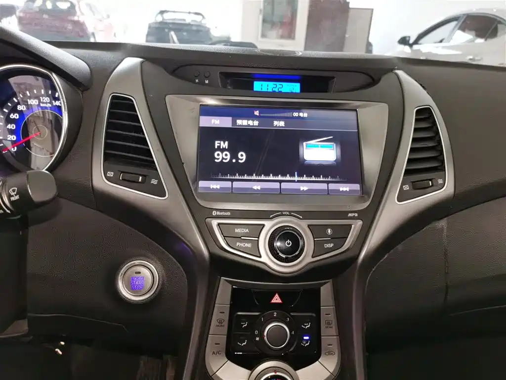 Hyundai Langdong 2015 1.6L Auto Premium фото 9