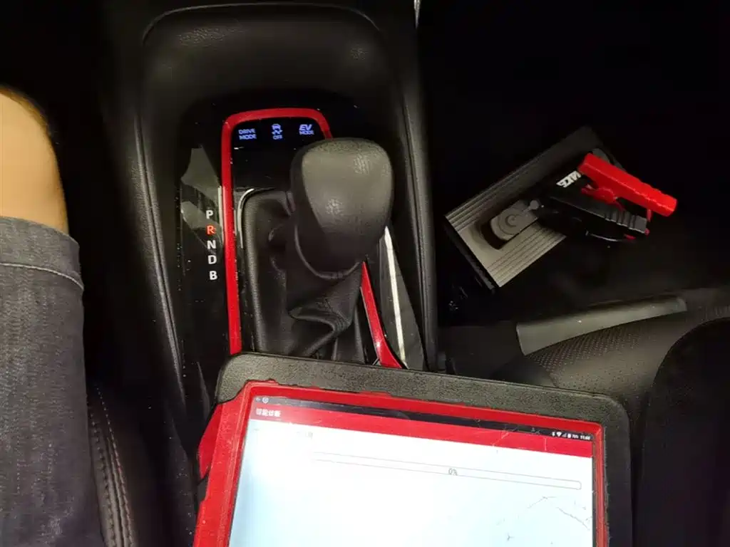 Toyota Levin 2021 Dual Engine 1.8H E-CVT Sport фото 14