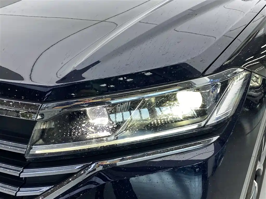 Volkswagen Touareg 2022 2.0TSI Rui Shang Edition фото 10