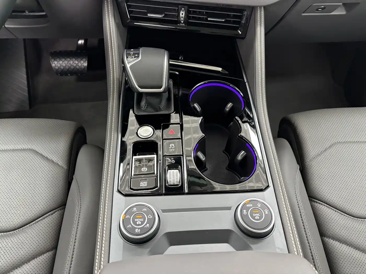 Фото 21 - Volkswagen Touareg