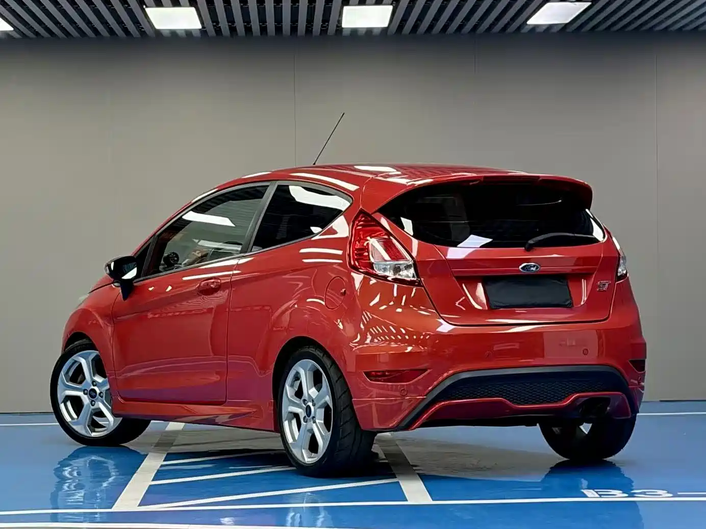 Ford Fiesta (Import) 2013 1.6T ST фото 7