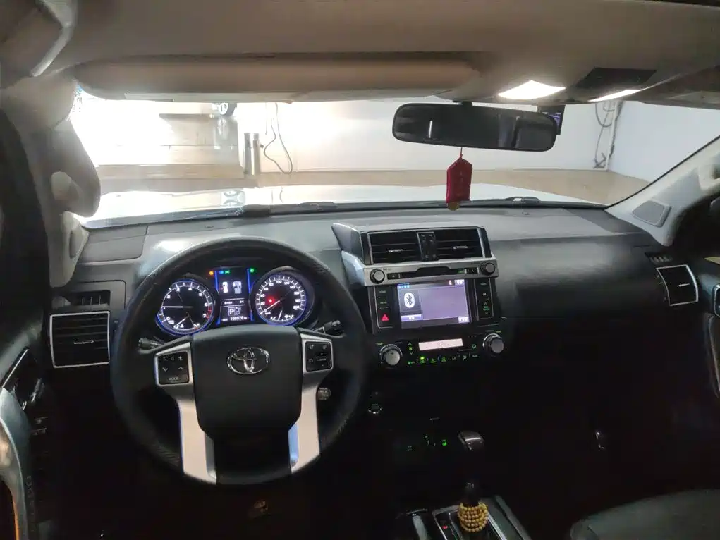 Toyota Prado 2016 3.5L Auto TX-L фото 10