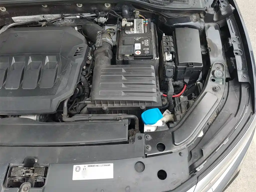 Volkswagen Passat 2022 330TSI Luxury Edition фото 22