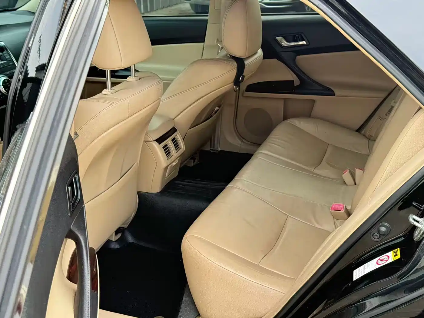 Toyota Reiz 2010 2.5V Style Elite Edition фото 7