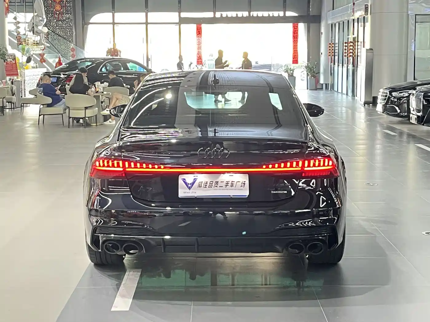 Audi A7L 2024 45 TFSI quattro S-line Black Warrior Edition фото 8