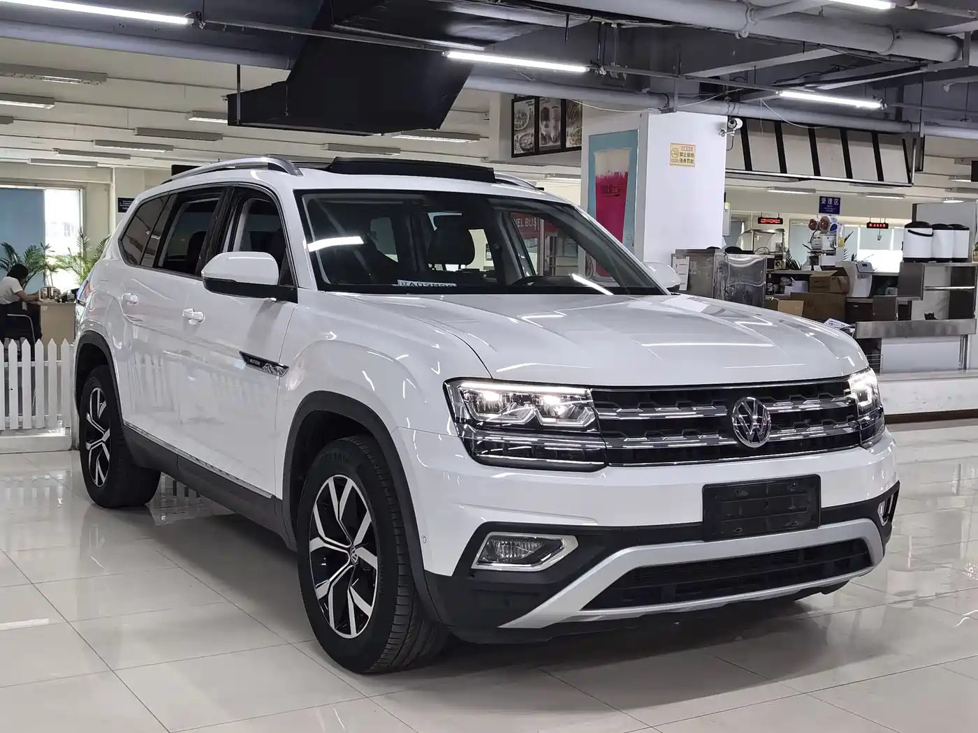 Volkswagen Teramont 2017 380TSI 4WD Luxury Edition фото 3