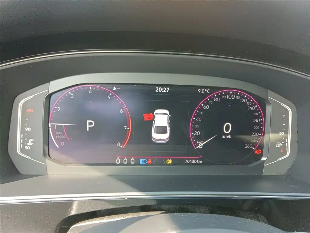 Volkswagen Passat 2022 330TSI Luxury Edition фото 12