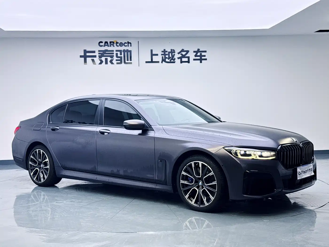 BMW 7 Series 2019 740Li xDrive Executive M Sport Package фото 3
