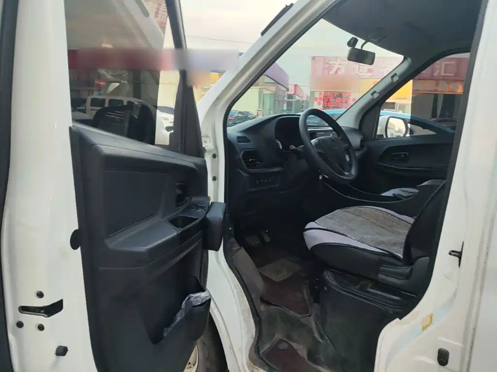 Changan Kaicheng Changan Ruixing EM60 2025 2025 Elite Model 6-seater 300km Dual Doors