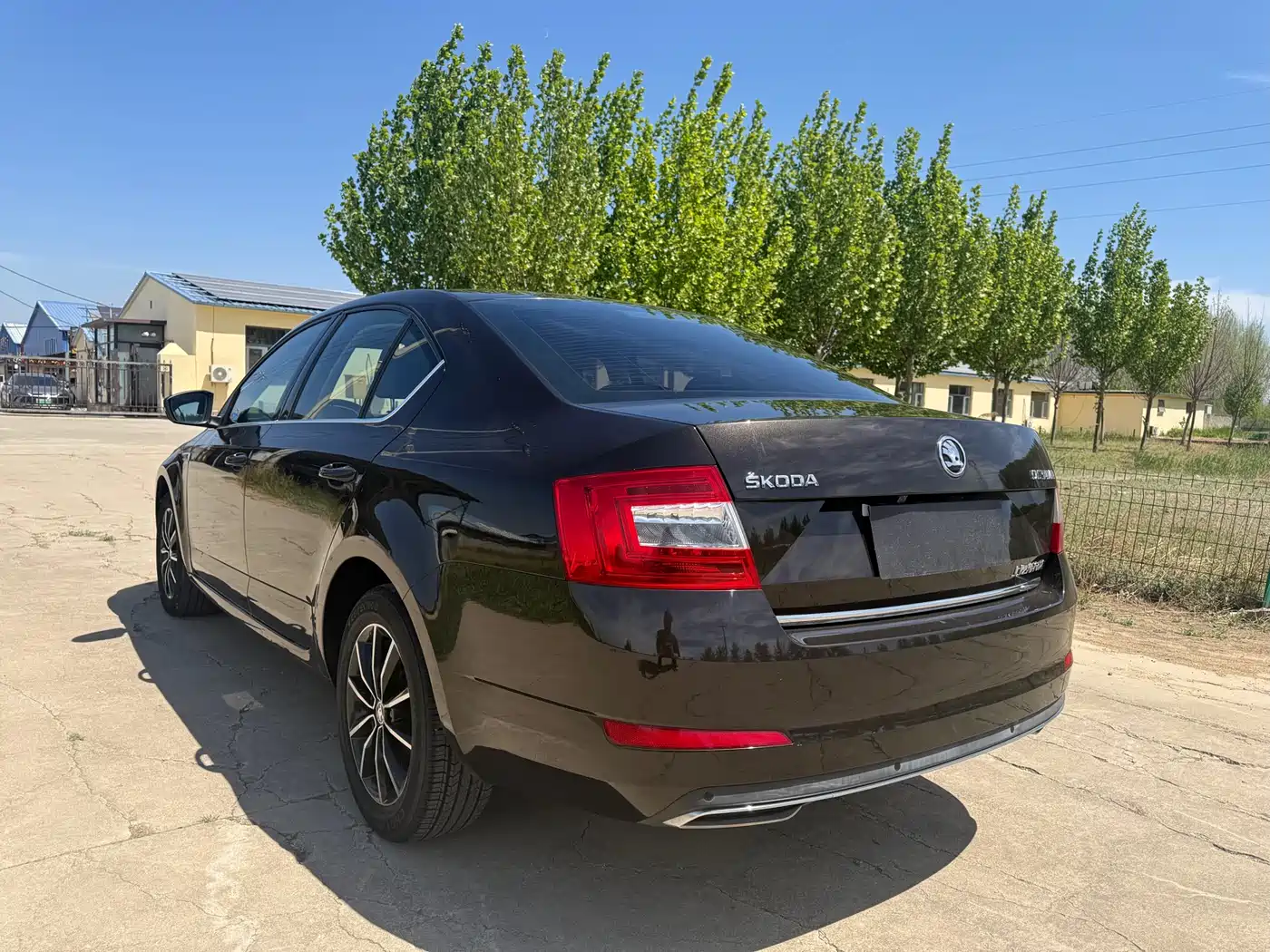 Škoda Octavia 2017 1.6L Automatic Smart Edition фото 5