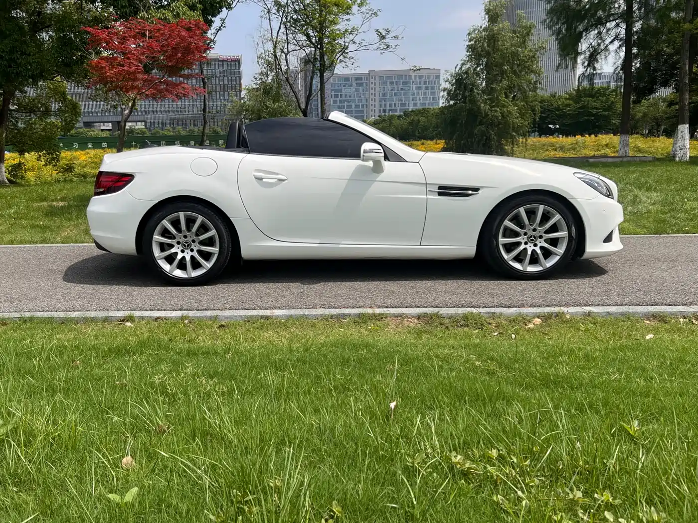 Mercedes-Benz SLC 2018 SLC 260 Dynamic фото 10