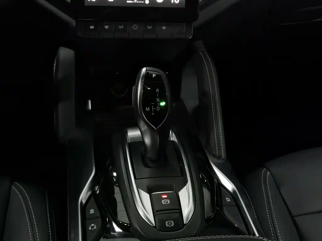 Zhonghua V7 2019 2019 Sport 300T Automatic Luxury
