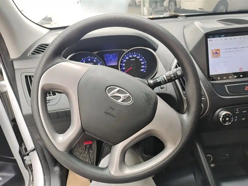 Hyundai Beijing Hyundai ix35 2015 2.0L Automatic 2WD Comfort China V фото 11