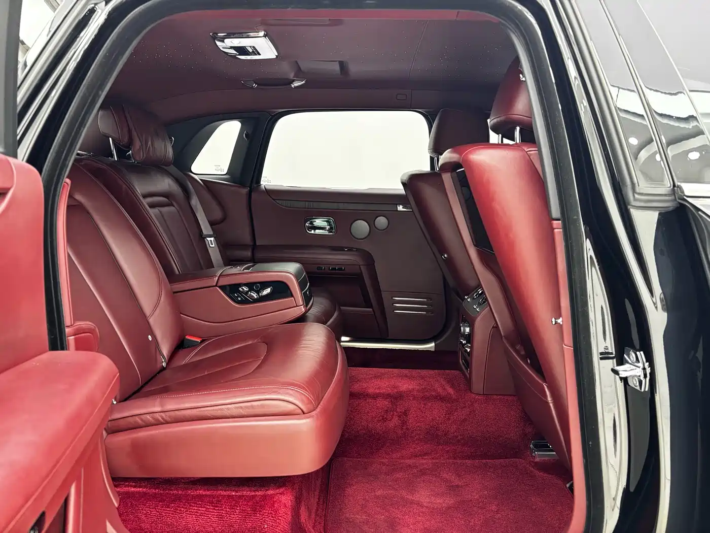 Rolls-Royce Ghost 2021 6.7T Long Wheelbase фото 30