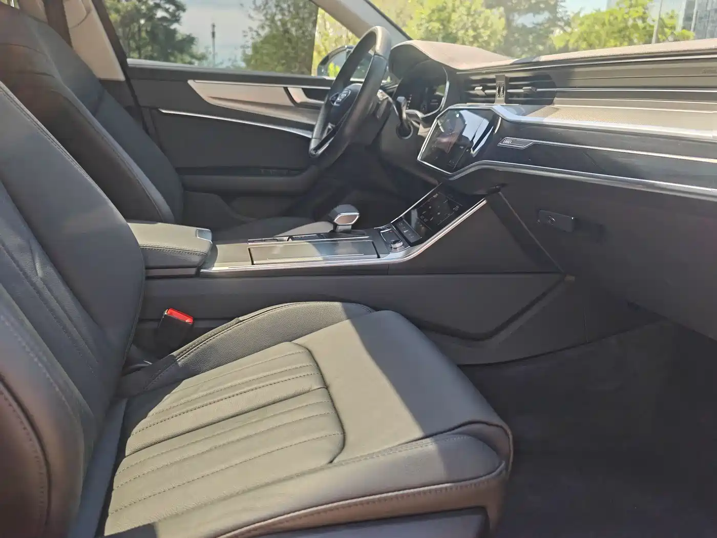Audi A6L 2021 40 TFSI Luxury Elegance фото 20
