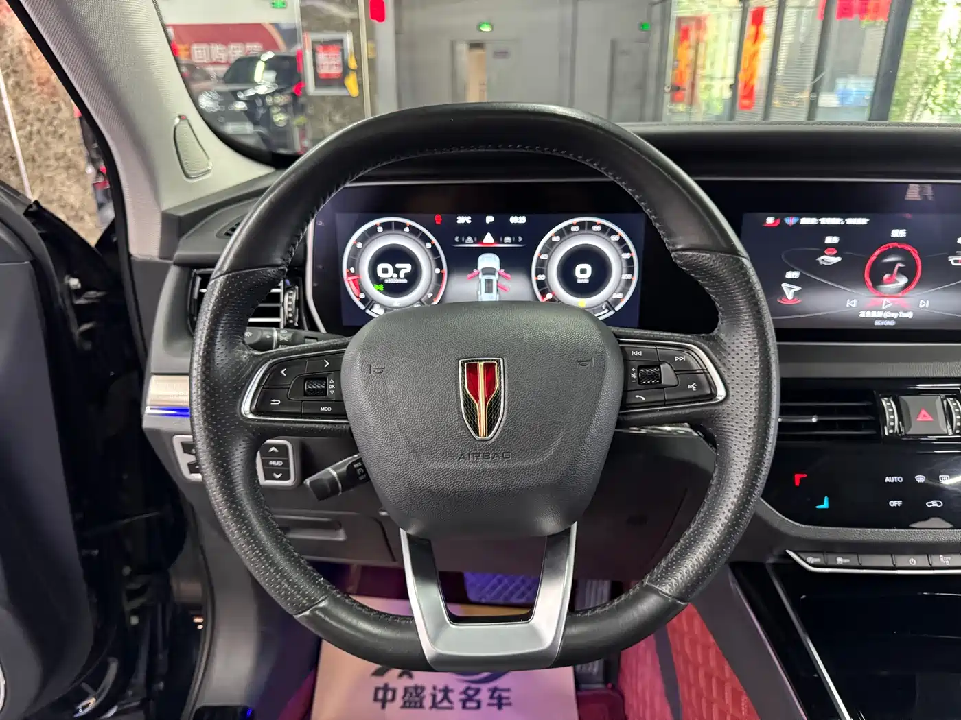 Hongqi HS5 2022 Facelift 2.0T Smart Flag Enjoyment Edition фото 14