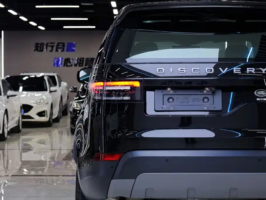 Land Rover Discovery 2018 3.0 SC V6 SE фото 8