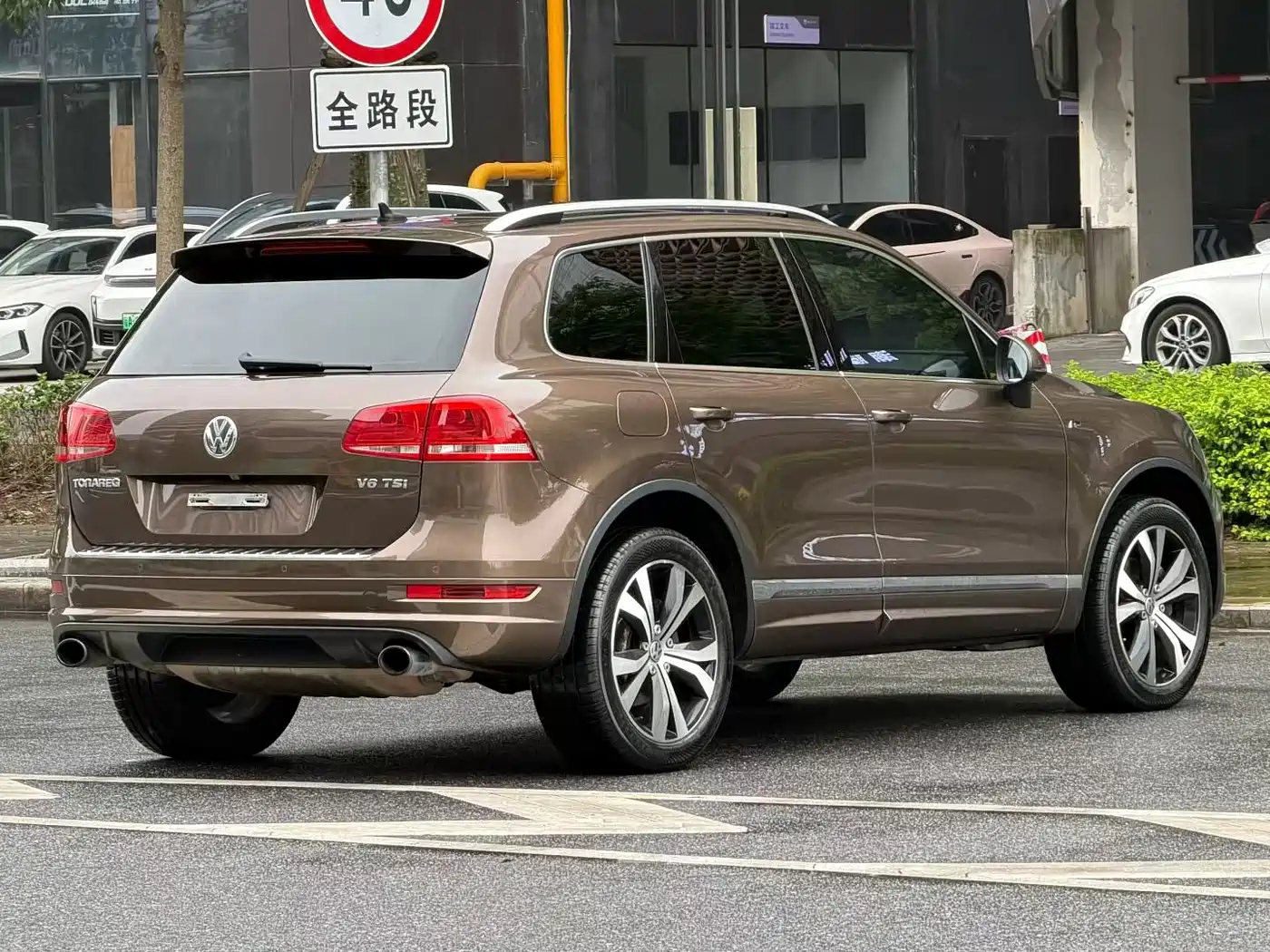 Volkswagen Touareg 2013 3.0TSI X 10th Anniversary Limited Edition фото 9