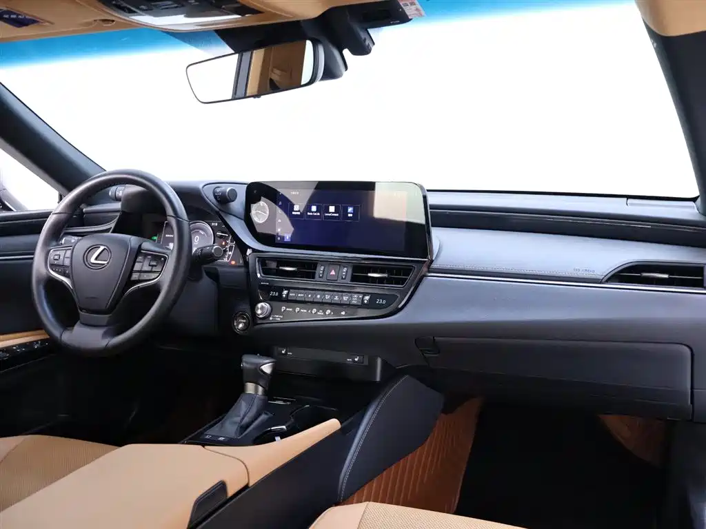 Lexus ES 2022 300h Excellence Edition фото 19