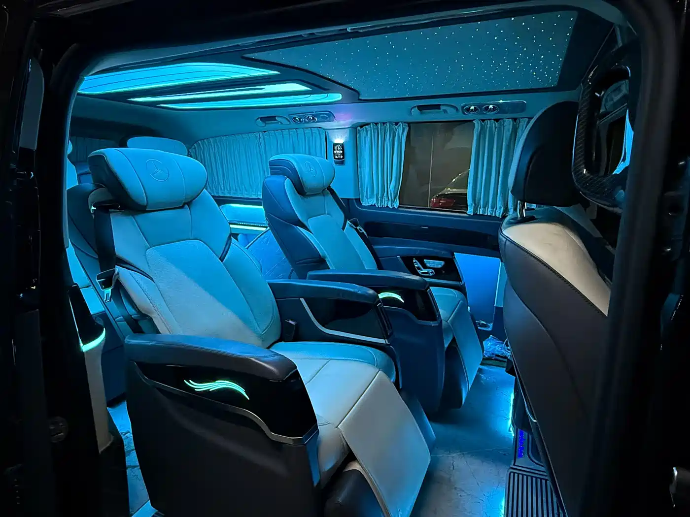 Mercedes-Benz Vito 2024 2.0T Elite 9-Seater фото 6