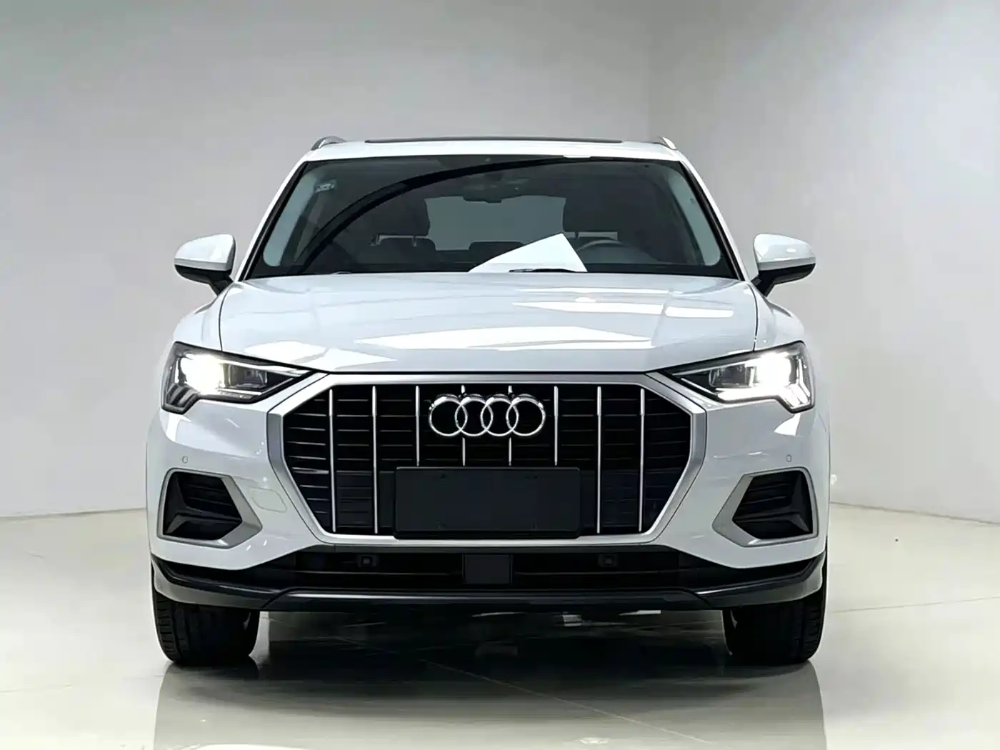 Фото 2 - Audi Q3