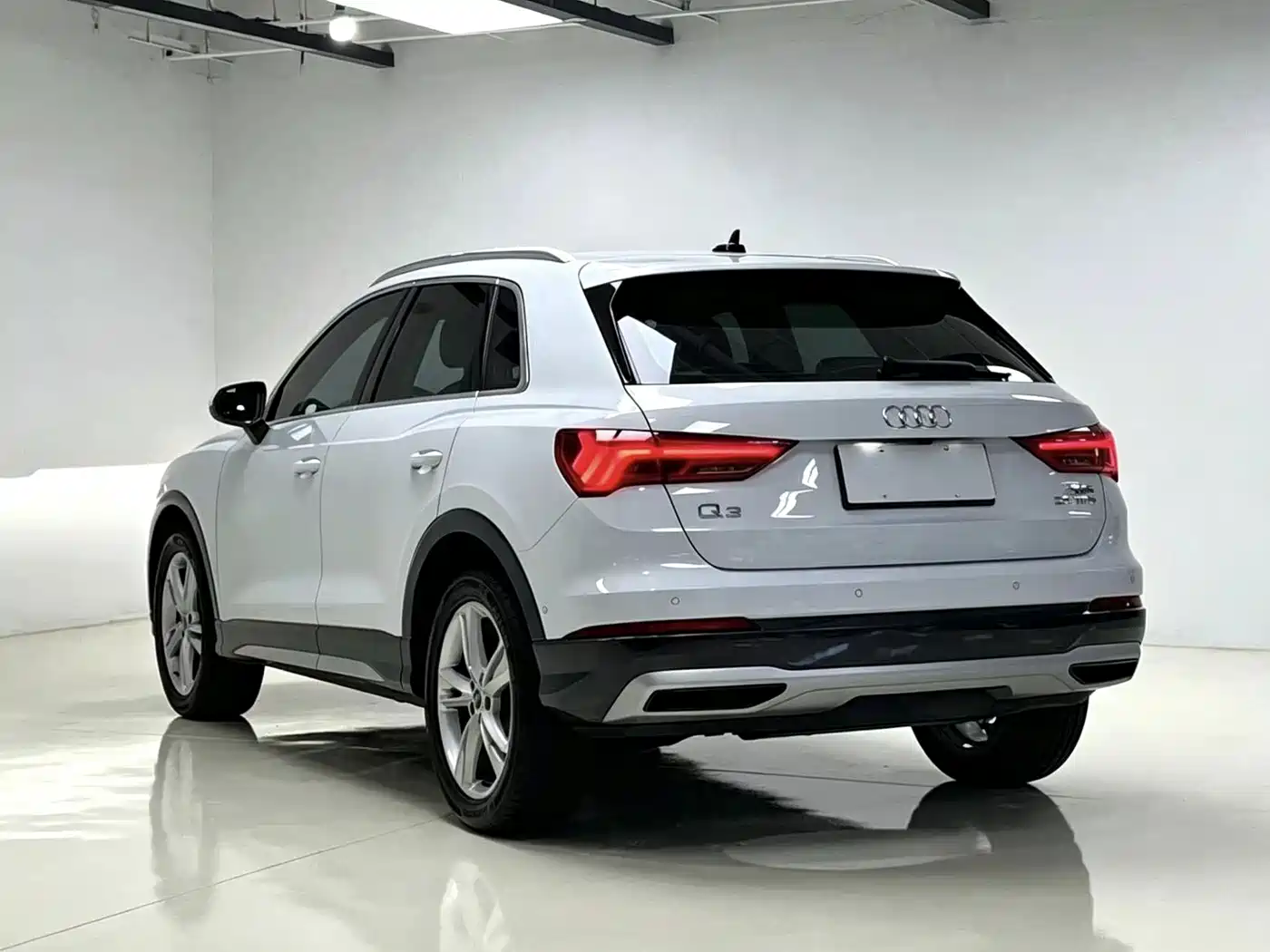 Фото 6 - Audi Q3