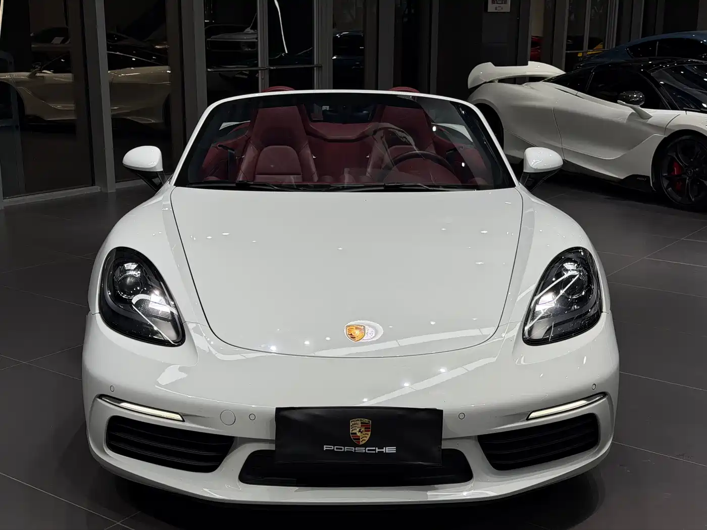 Porsche 718 2022 Boxster 2.0T фото 2