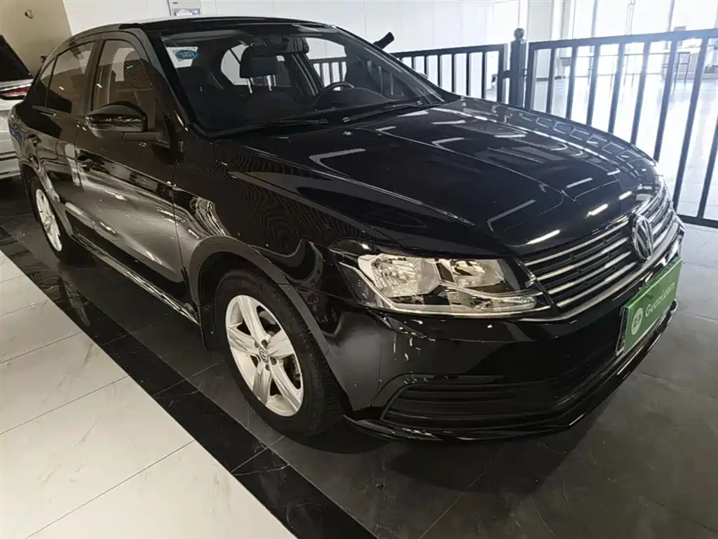 Volkswagen Lavida 2017 1.6L Manual Trend Edition фото 4
