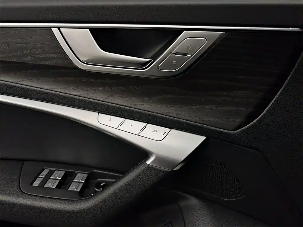 Audi A6L 2025 45 TFSI quattro Premium Sport фото 15