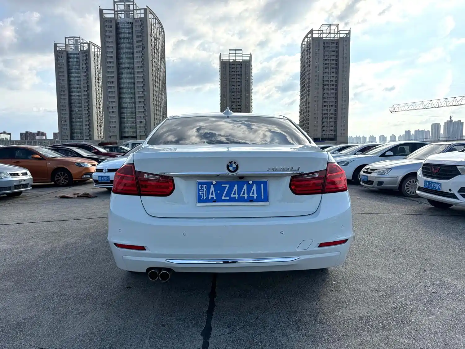 Photo 19 - BMW 3 Series
