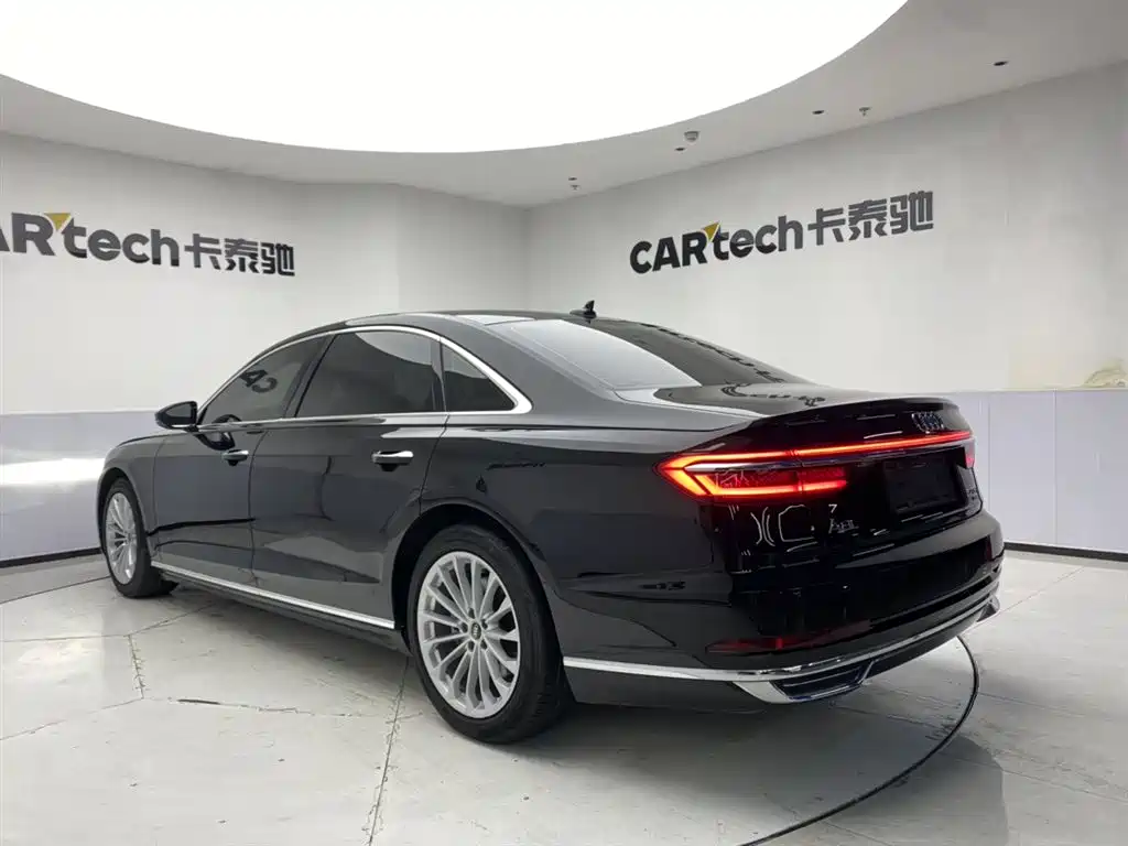 Audi A8 2022 A8L 50 TFSI quattro Comfort Collector's Edition фото 7