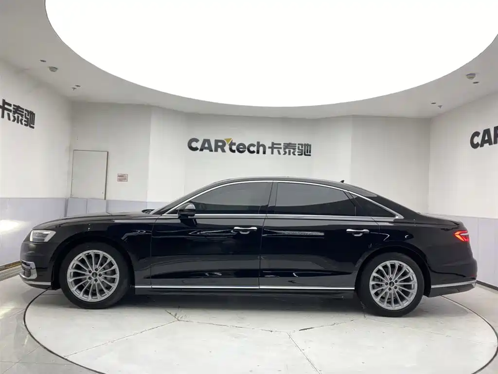 Audi A8 2022 A8L 50 TFSI quattro Comfort Collector's Edition фото 8