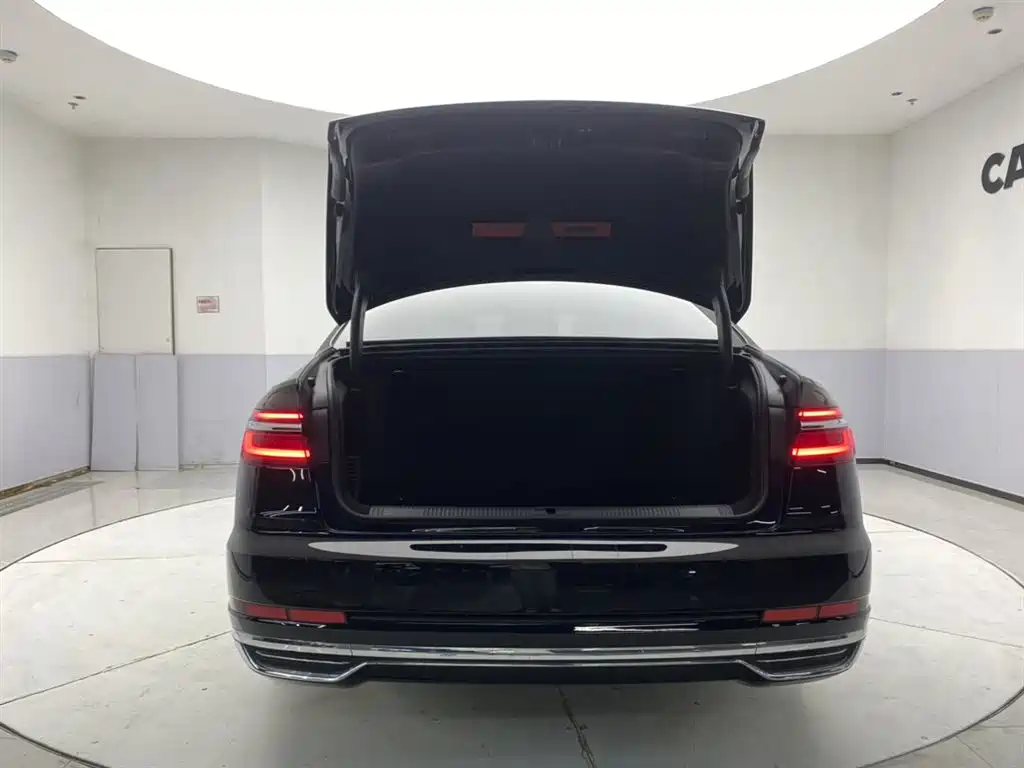 Audi A8 2022 A8L 50 TFSI quattro Comfort Collector's Edition фото 33