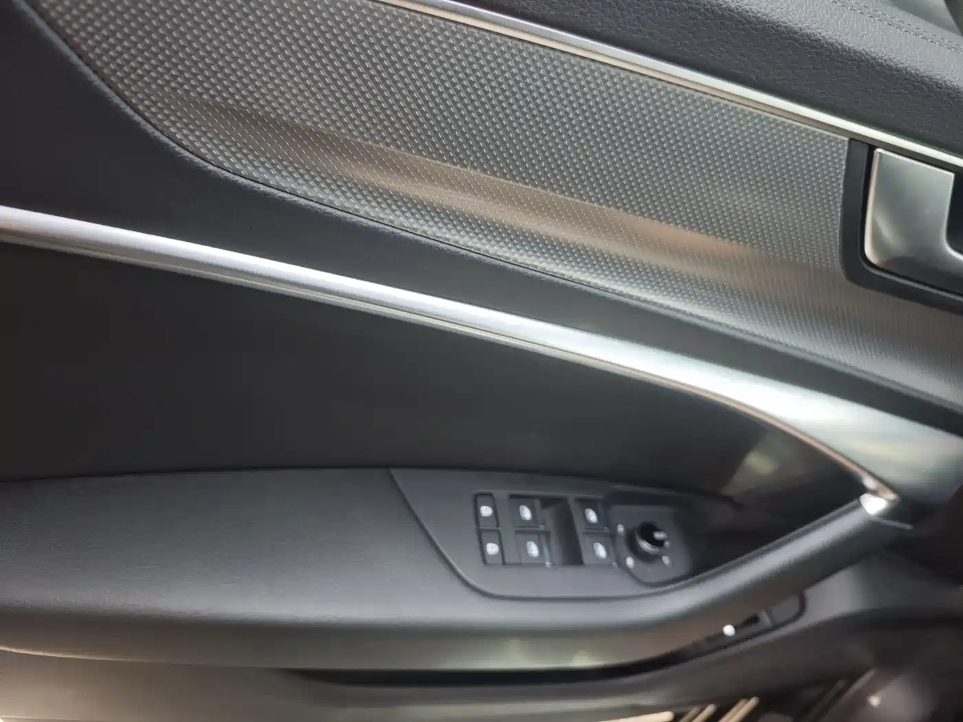 Audi A6L 2021 45 TFSI Exclusive Sport фото 11