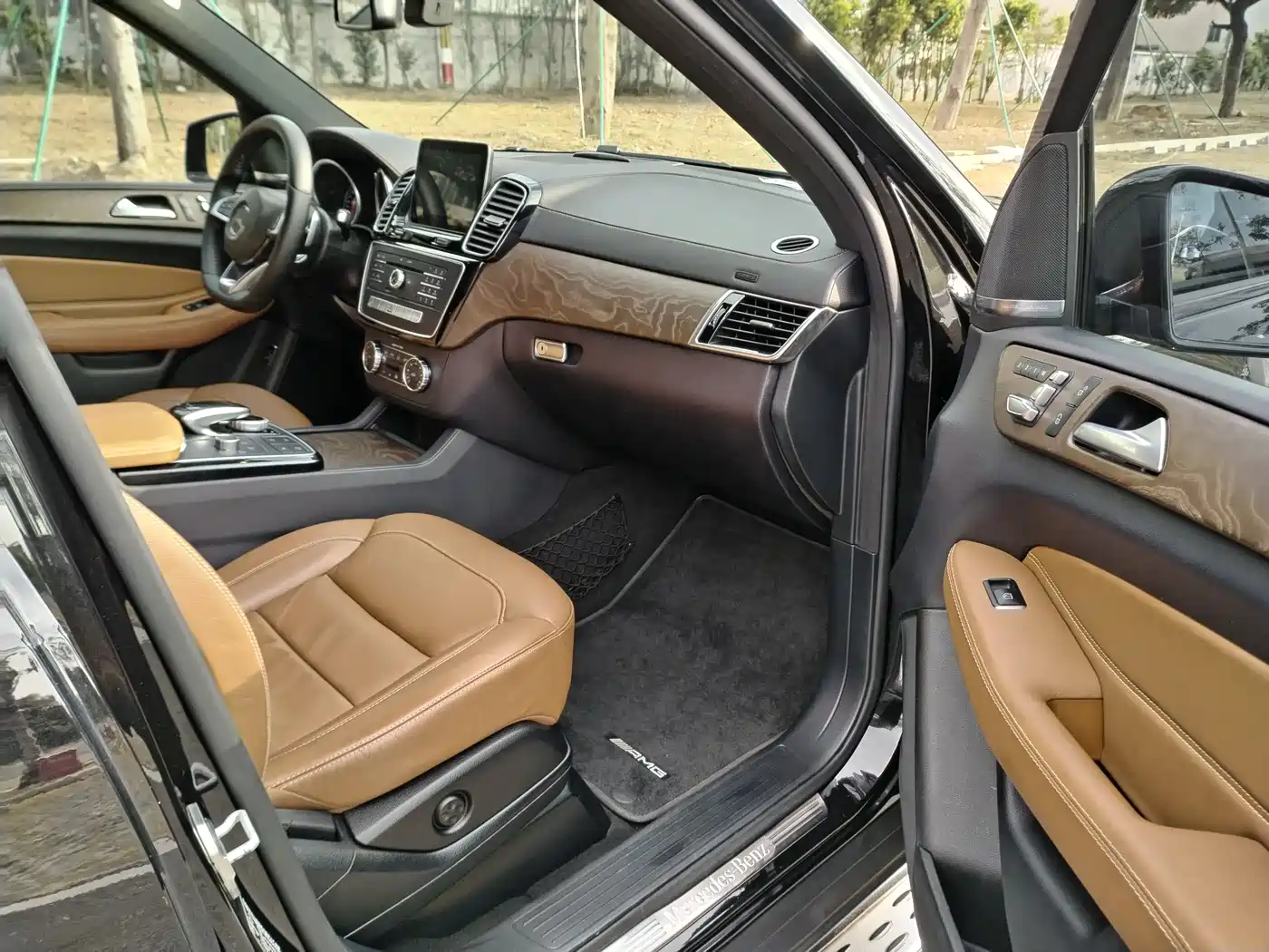 Mercedes-Benz GLE 2017 GLE 450 AMG 4MATIC фото 16