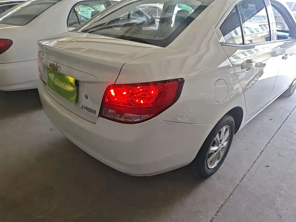 Chevrolet Sail 2015 Sail 3 1.3L AMT Ideal Edition фото 8