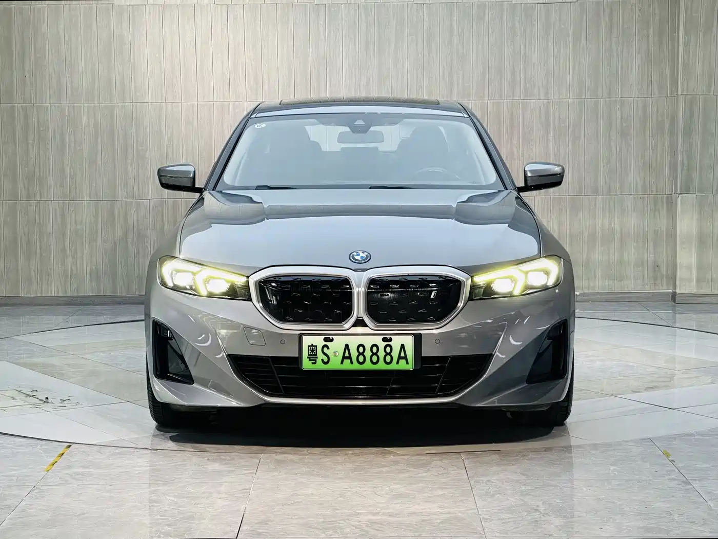 BMW i3 2022 eDrive 35 L фото 5
