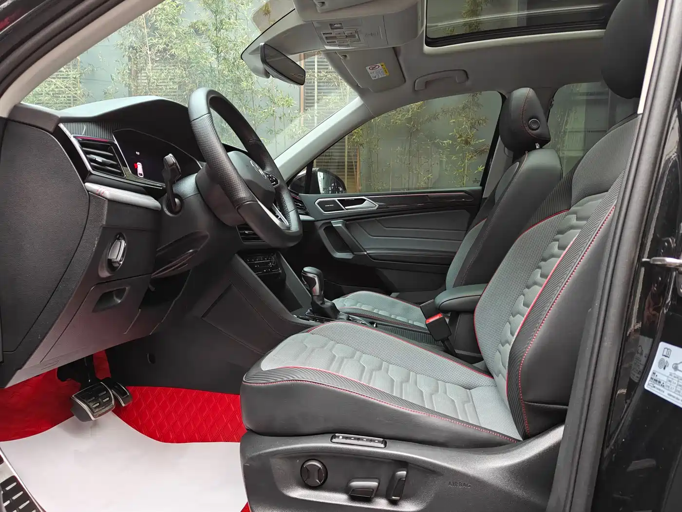 Volkswagen Tiguan L 2023 380TSI 4WD R-Line Flagship 7-seater фото 5