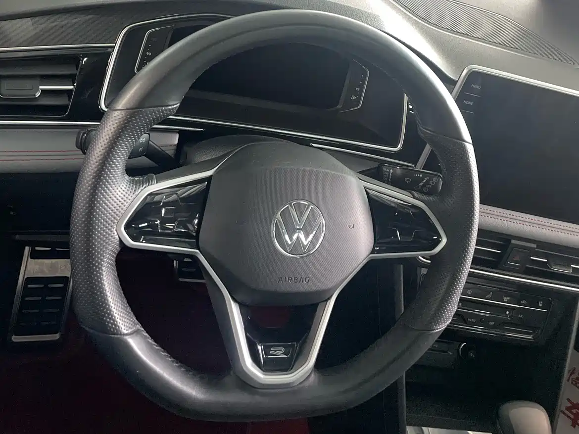 Volkswagen Tiguan L 2023 380TSI 4WD R-Line Flagship 7-seater фото 13