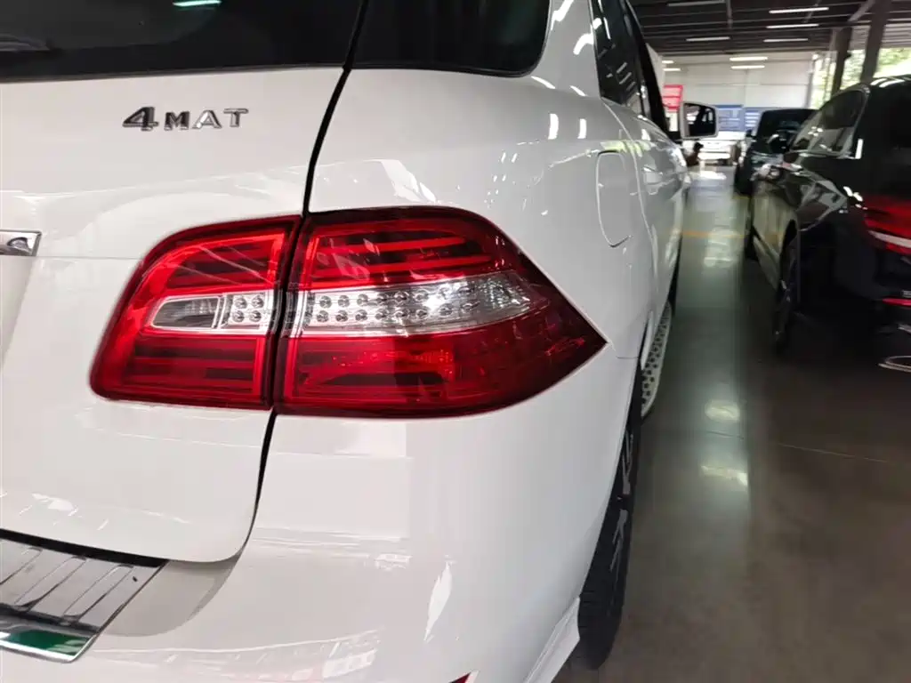 Mercedes-Benz M-Class 2014 ML 400 4MATIC Dynamic фото 8