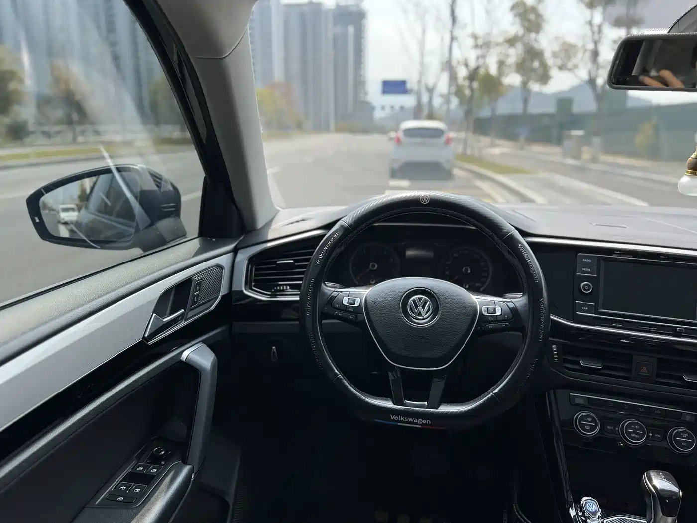 Volkswagen Tayron 2019 330TSI 2WD Luxury China VI фото 8