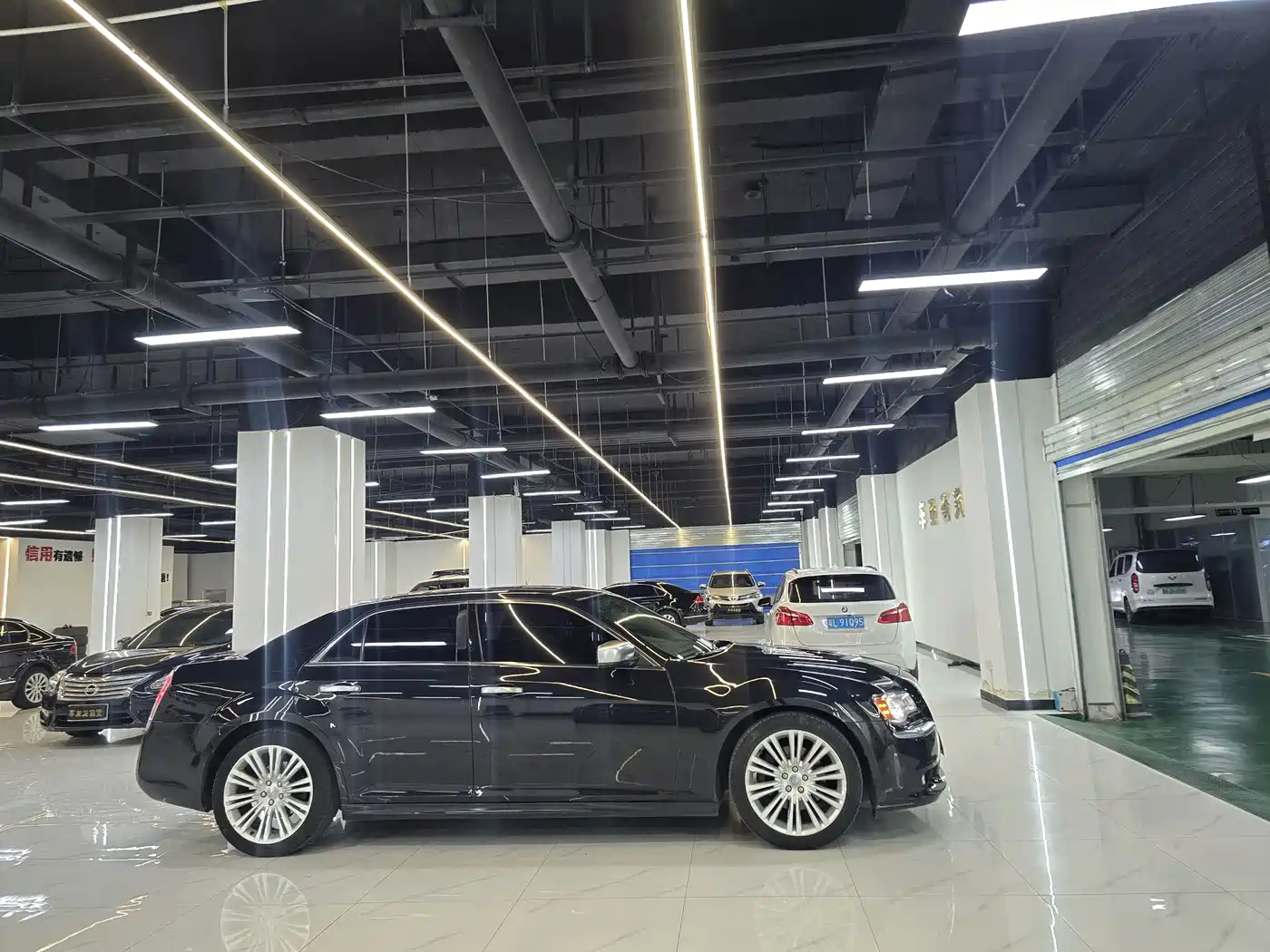Chrysler 300C (Import) 2016 2014 3.0L Excellence Edition