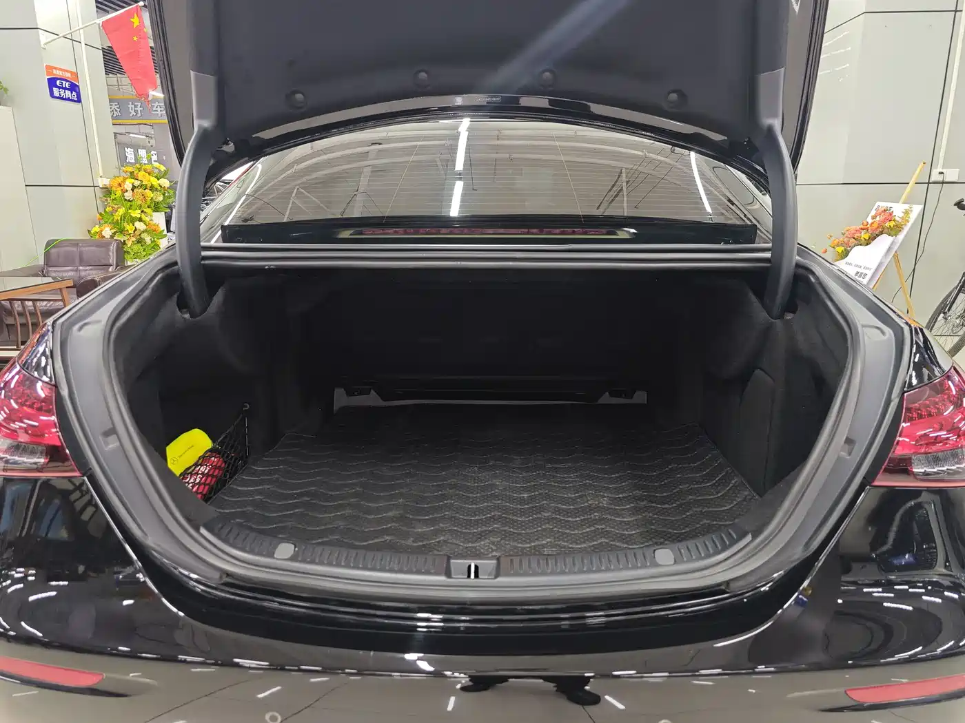 Mercedes-Benz E-Class 2023 E 300 L Luxury фото 17