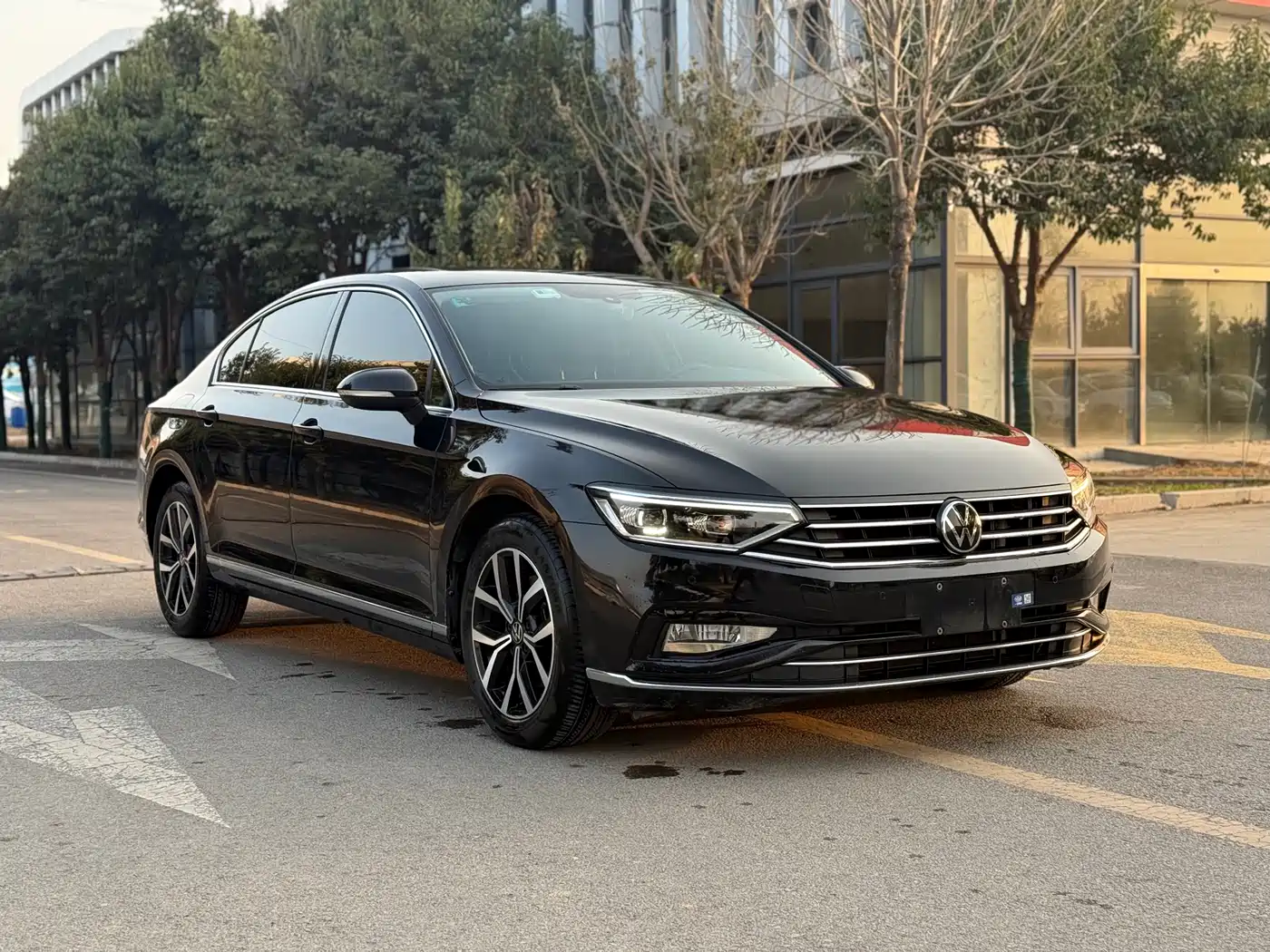 Volkswagen Magotan 2020 330TSI DSG Leading фото 3