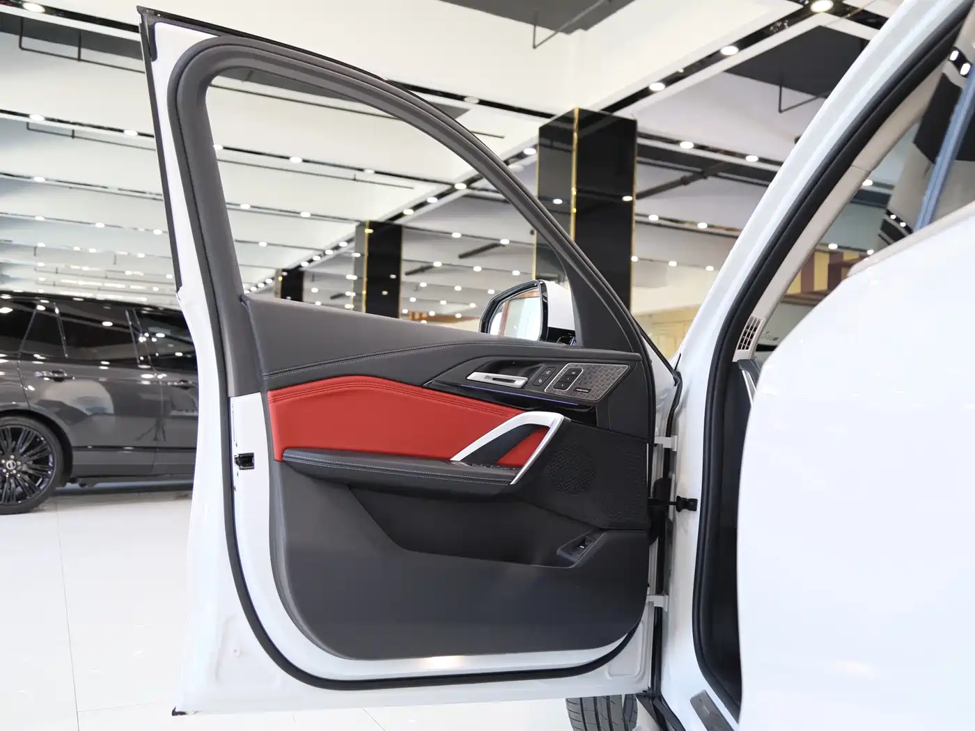 BMW X1 2024 sDrive25Li M Sport Package фото 5