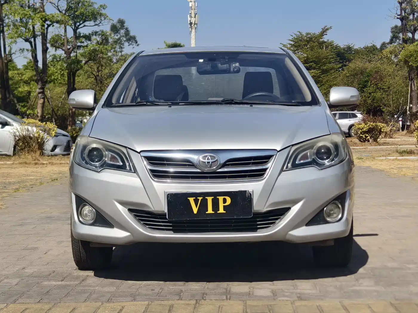 Toyota Corolla 2013 1.6L Automatic Excellence Edition фото 2